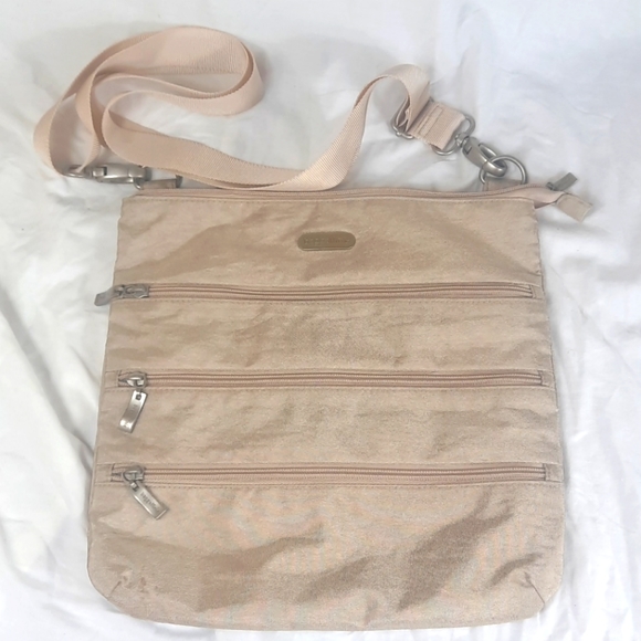 Baggallini Bag Crossbody Purse Tan Adjustable